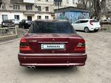 Mercedes-Benz C 280 1993 года за 1 600 000 тг. в Караганда – фото 2