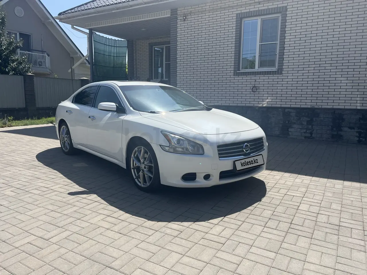 Nissan Maxima, 2010