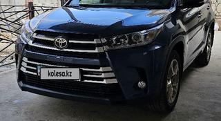 Toyota Highlander 2017 года за 16 000 000 тг. в Алматы