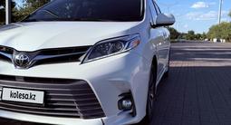Toyota Sienna 2018 годаүшін18 400 000 тг. в Алматы – фото 3