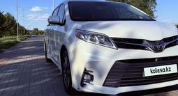 Toyota Sienna 2018 годаүшін18 400 000 тг. в Алматы – фото 2