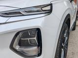 Hyundai Santa Fe 2020 годаүшін12 600 000 тг. в Актобе – фото 3