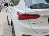 Hyundai Santa Fe 2020 годаүшін12 600 000 тг. в Актобе – фото 5