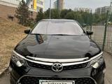 Toyota Camry 2017 года за 12 500 000 тг. в Алматы – фото 2