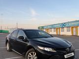 Toyota Camry 2018 года за 12 300 000 тг. в Караганда – фото 3