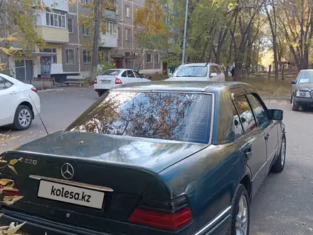 Mercedes-Benz E 220 1994 года за 1 200 000 тг. в Караганда – фото 3