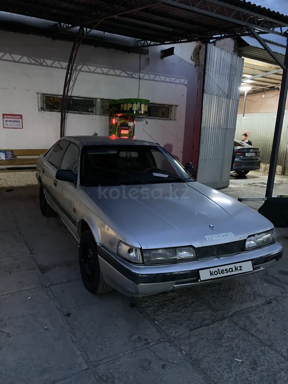 Mazda 626, 1988