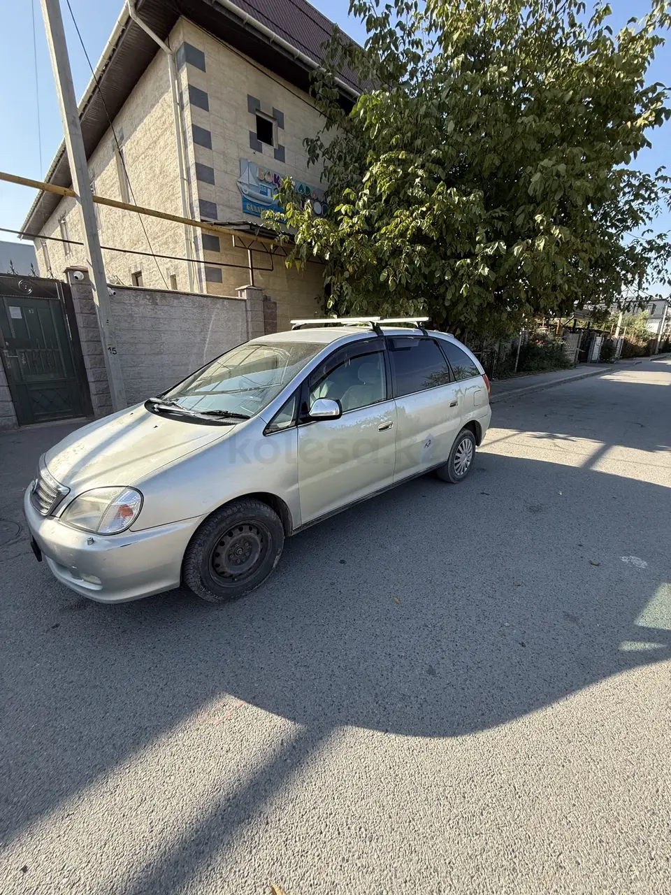 Toyota Nadia, 1998