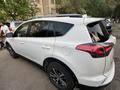 Toyota RAV4 2017 года за 12 400 000 тг. в Алматы – фото 20