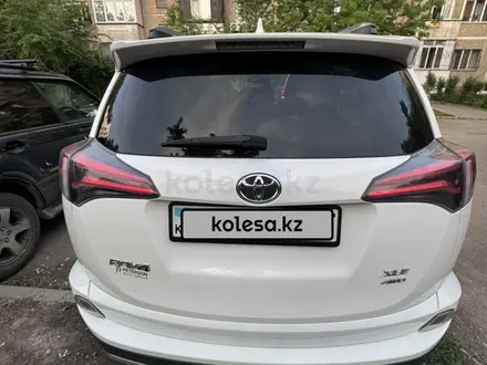 Toyota RAV4 2017 года за 12 400 000 тг. в Алматы – фото 21
