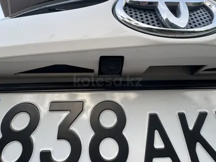 Toyota RAV4 2017 года за 12 400 000 тг. в Алматы – фото 24