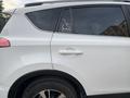 Toyota RAV4 2017 года за 12 400 000 тг. в Алматы – фото 31