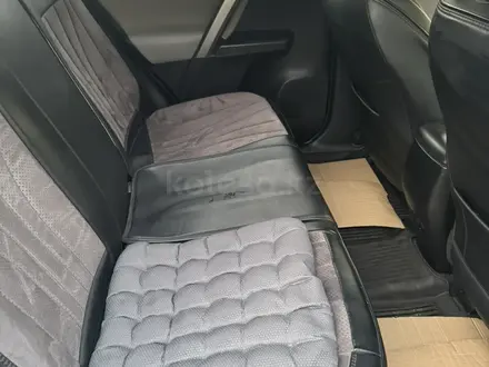 Toyota RAV4 2017 года за 12 400 000 тг. в Алматы – фото 34