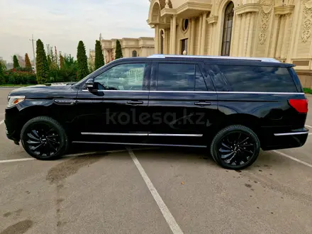 Lincoln Navigator 2021 года за 56 000 000 тг. в Алматы – фото 3