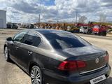 Volkswagen Passat 2013 года за 7 500 000 тг. в Кокшетау – фото 4