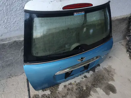 Крышка багажника голая мини хэтч за 35 000 тг. в Алматы – фото 2