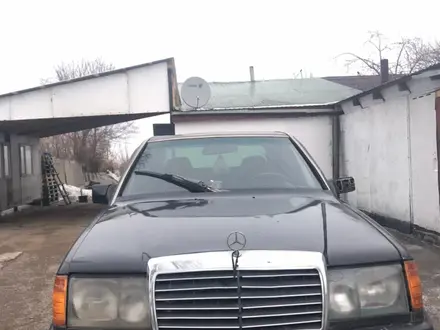 Mercedes-Benz E 220 1993 года за 900 000 тг. в Алматы – фото 5