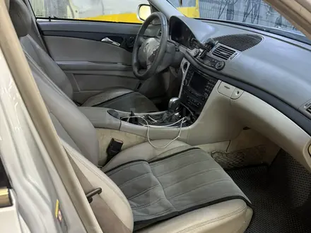 Mercedes-Benz E 320 2004 года за 4 000 000 тг. в Алматы – фото 6