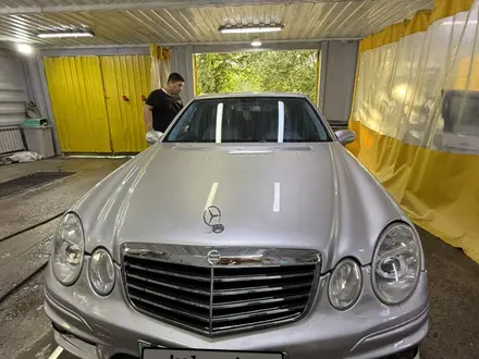Mercedes-Benz E 320 2004 года за 4 000 000 тг. в Алматы – фото 8