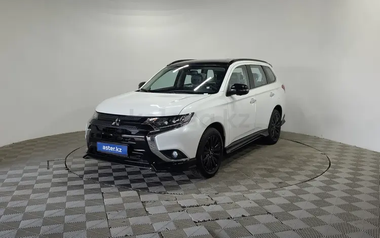 Mitsubishi Outlander 2022 года за 11 990 000 тг. в Алматы