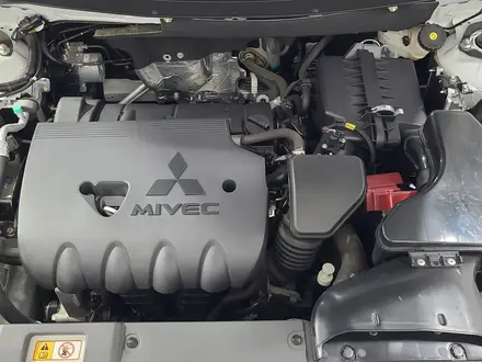 Mitsubishi Outlander 2022 года за 11 990 000 тг. в Алматы – фото 11