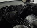 Mitsubishi Outlander 2022 года за 11 990 000 тг. в Алматы – фото 12