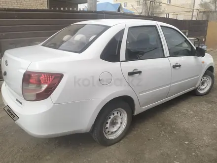 ВАЗ (Lada) Granta 2190 2013 года за 1 700 000 тг. в Атырау – фото 3