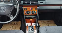 Mercedes-Benz E 280 1993 годаfor6 500 000 тг. в Астана – фото 4