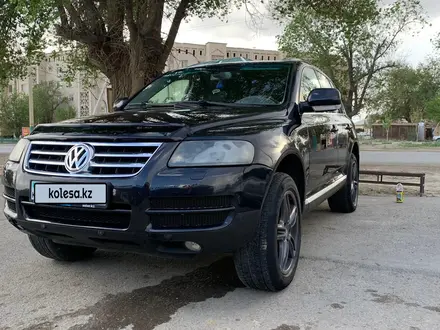 Volkswagen Touareg 2004 года за 5 800 000 тг. в Кызылорда