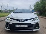 Toyota Camry 2021 года за 20 500 000 тг. в Шымкент – фото 4
