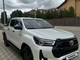Toyota Hilux 2021 годаfor22 500 000 тг. в Актау – фото 2
