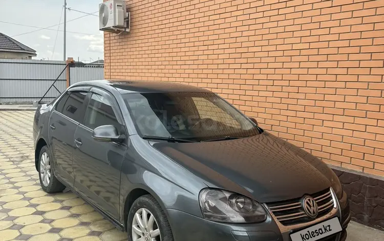 Volkswagen Jetta 2010 года за 3 800 000 тг. в Атырау