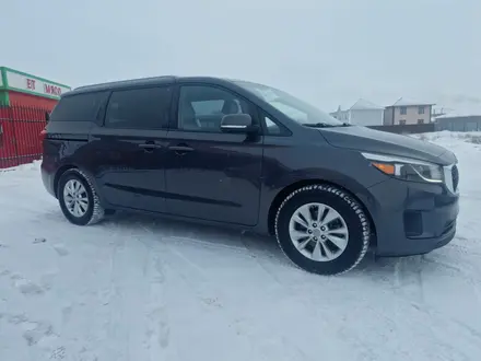 Kia Sedona 2015 года за 7 300 000 тг. в Астана – фото 4