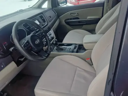 Kia Sedona 2015 года за 7 300 000 тг. в Астана – фото 6