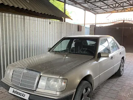 Mercedes-Benz E 230 1992 года за 1 600 000 тг. в Алматы – фото 2