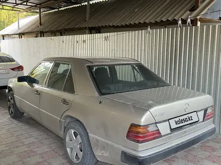 Mercedes-Benz E 230 1992 года за 1 600 000 тг. в Алматы