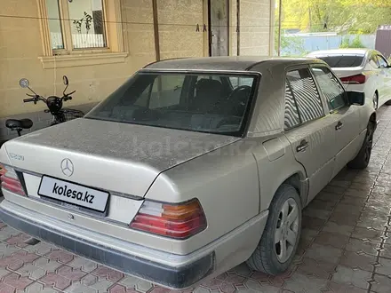 Mercedes-Benz E 230 1992 года за 1 600 000 тг. в Алматы – фото 6