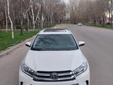 Toyota Highlander 2018 года за 20 200 000 тг. в Алматы – фото 2