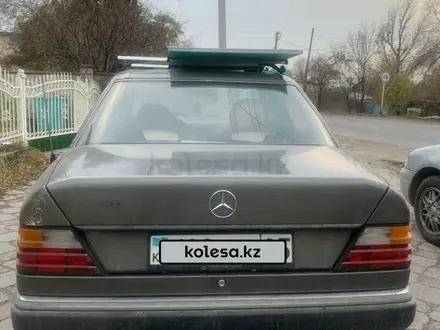 Mercedes-Benz E 230 1991 года за 2 500 000 тг. в Алматы – фото 6