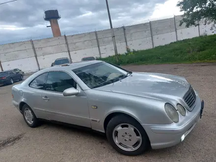 Mercedes-Benz CLK 230 1998 года за 2 550 000 тг. в Усть-Каменогорск – фото 23