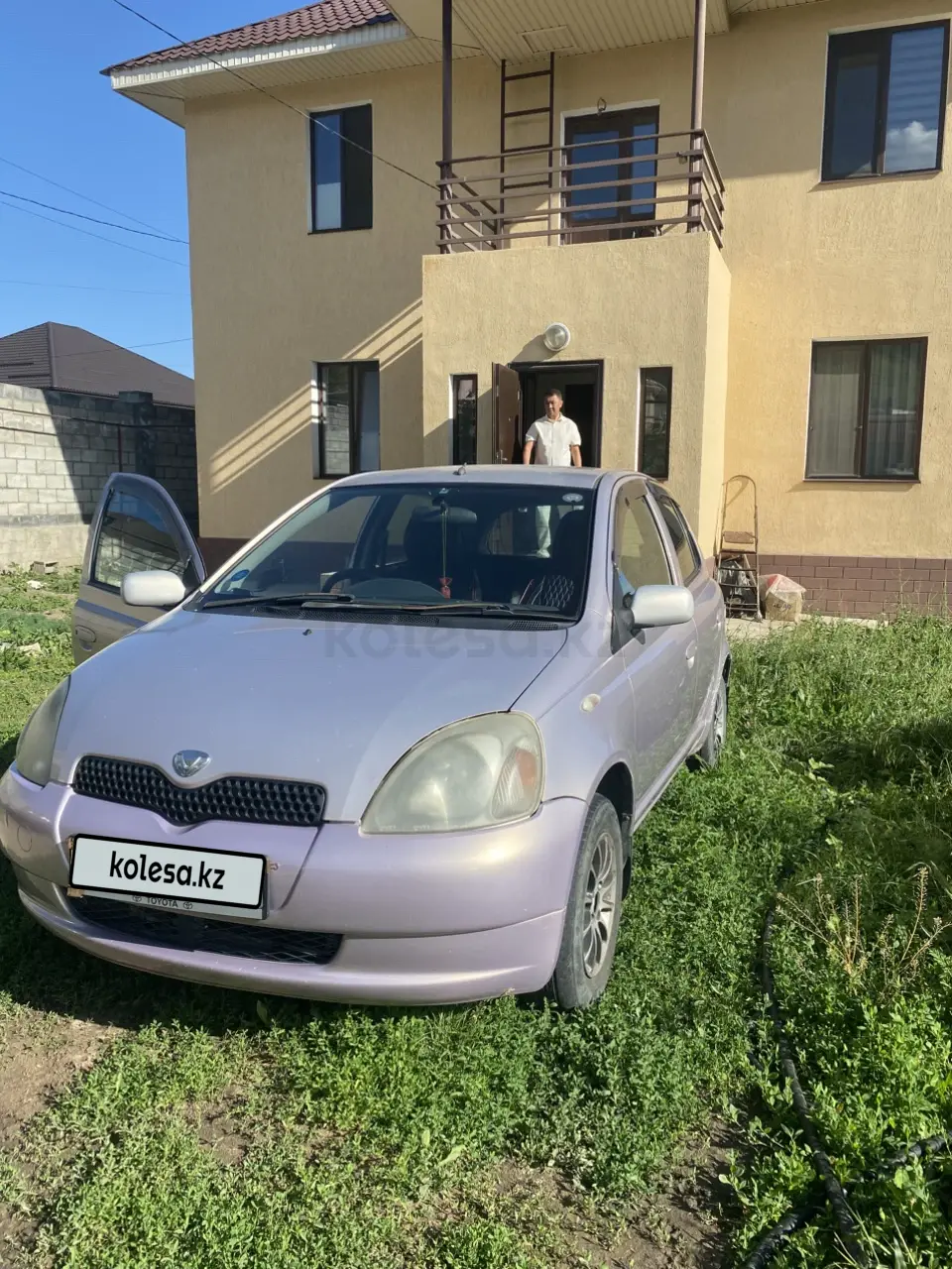Toyota Vitz, 1999