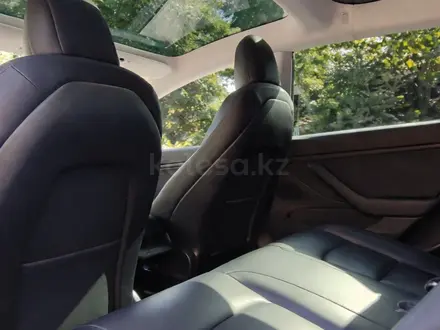 Tesla Model 3 2019 года за 8 990 000 тг. в Алматы – фото 5