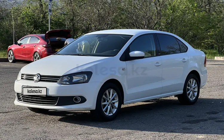 Volkswagen Polo 2015 года за 5 300 000 тг. в Алматы