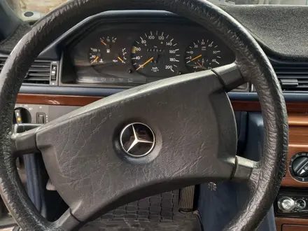 Mercedes-Benz E 250 1991 года за 1 800 000 тг. в Караганда – фото 17