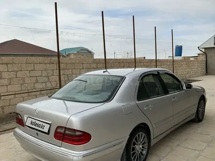 Mercedes-Benz E 320 2001 года за 5 500 000 тг. в Жанаозен – фото 3