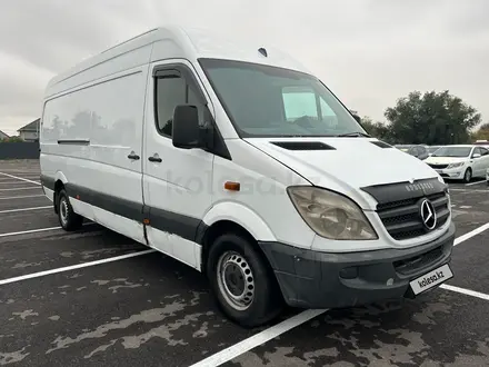 Mercedes-Benz Sprinter 2010 года за 7 364 000 тг. в Алматы – фото 3