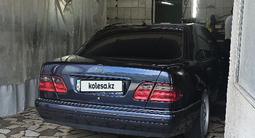 Mercedes-Benz E 320 1999 годаүшін4 900 000 тг. в Алматы – фото 4