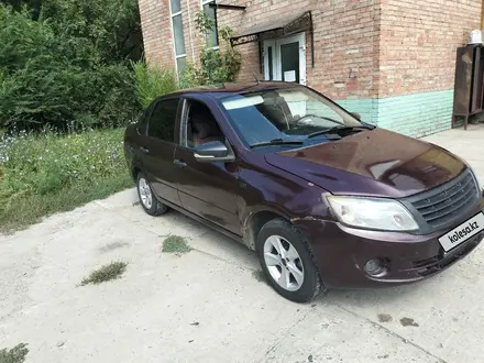 ВАЗ (Lada) Granta 2190 2013 года за 1 800 000 тг. в Усть-Каменогорск – фото 2