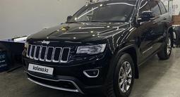 Jeep Grand Cherokee 2014 годаfor15 800 000 тг. в Астана – фото 4