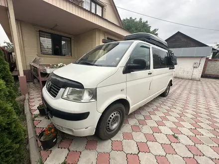 Volkswagen Caravelle 2008 года за 6 200 000 тг. в Алматы